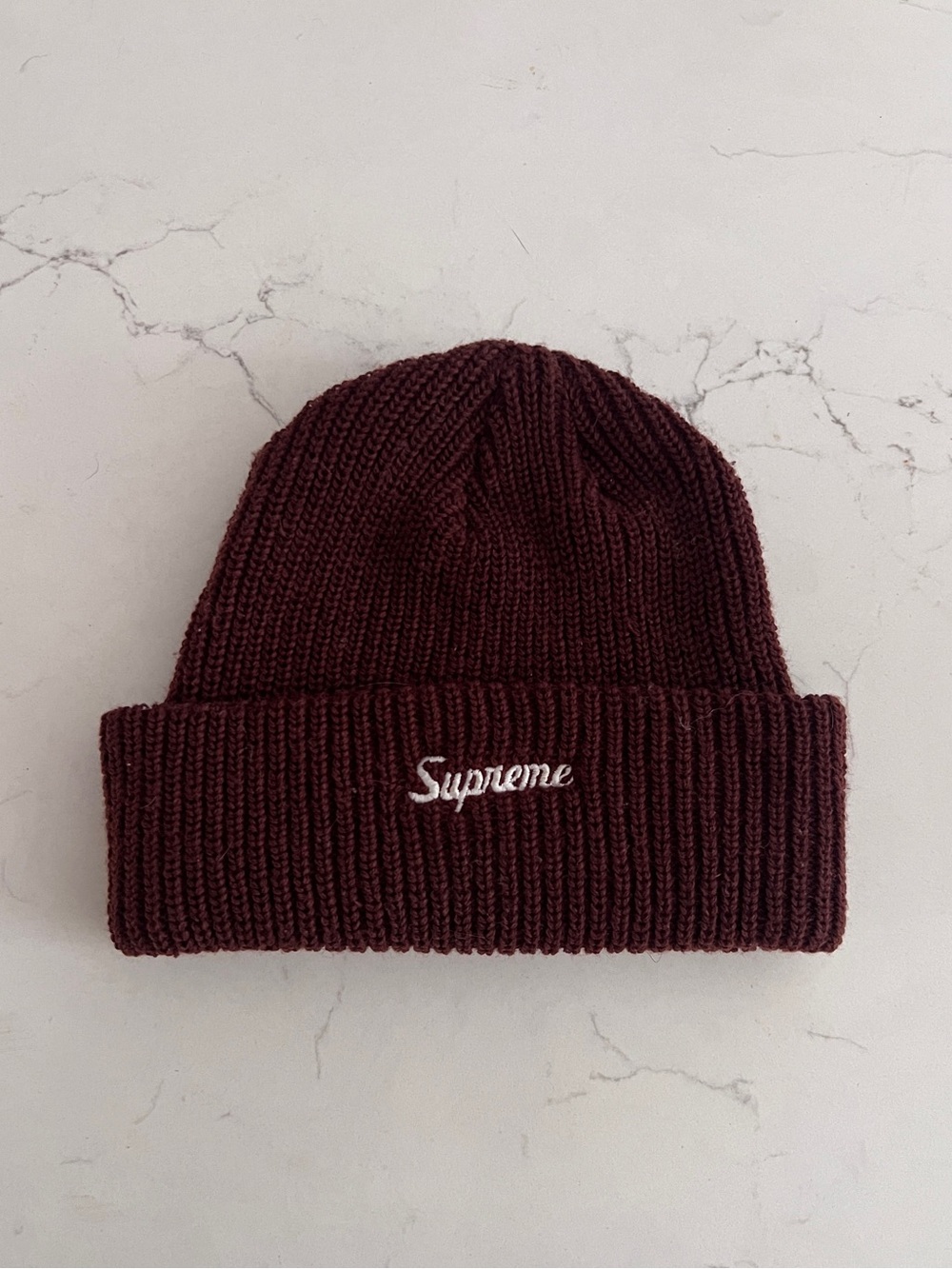 $165 Supreme FW24 Red Eggplant Loose Gauge Knit Beanie Hat